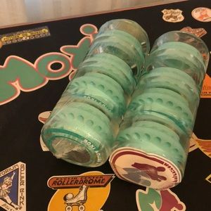 ~RESERVED for trade~ Moxi Gummy Wheels Seafoam